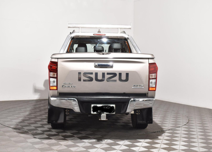 Used 6
                    ISUZU
                     for Sale Image