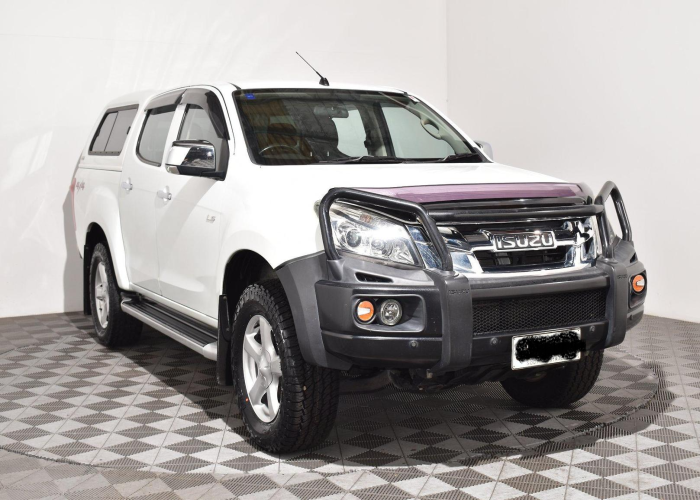 Used 8
                    ISUZU
                     for Sale Image