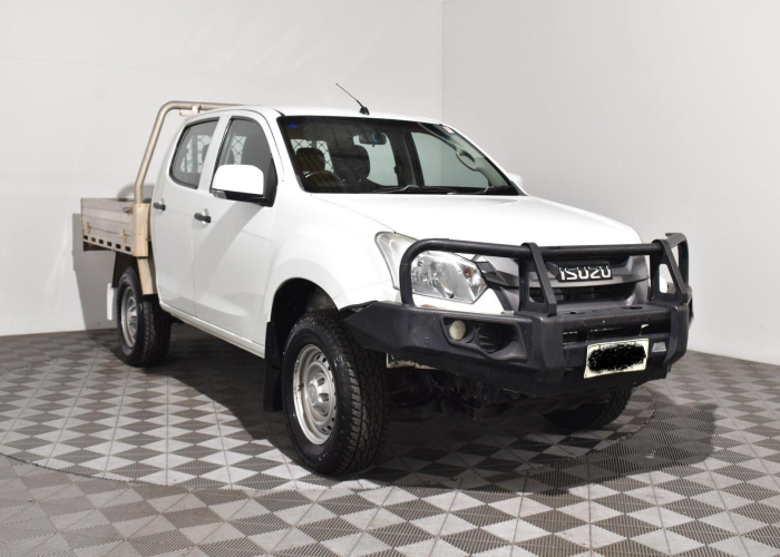 Used 7
                    ISUZU
                     for Sale Image
