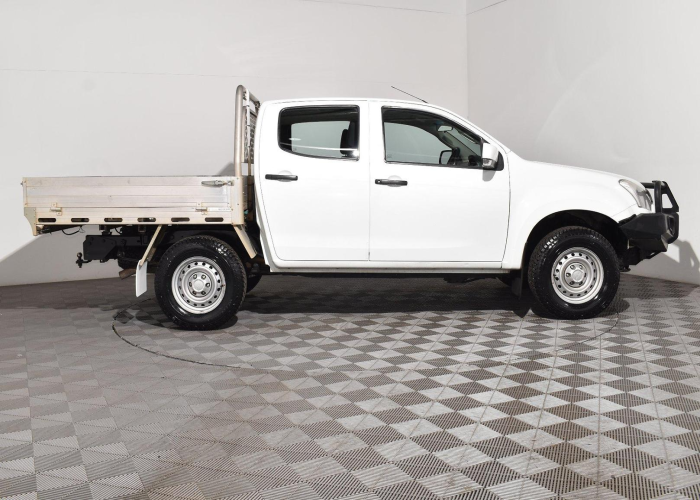 Used 7
                    ISUZU
                     for Sale Image