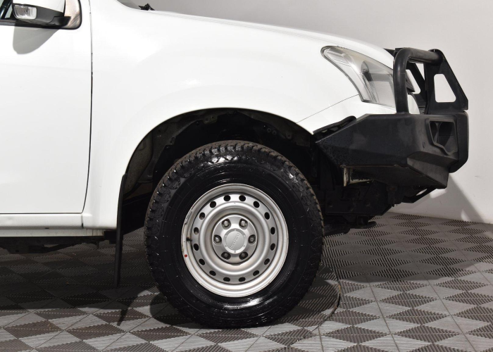 Used 7
                    ISUZU
                     for Sale Image