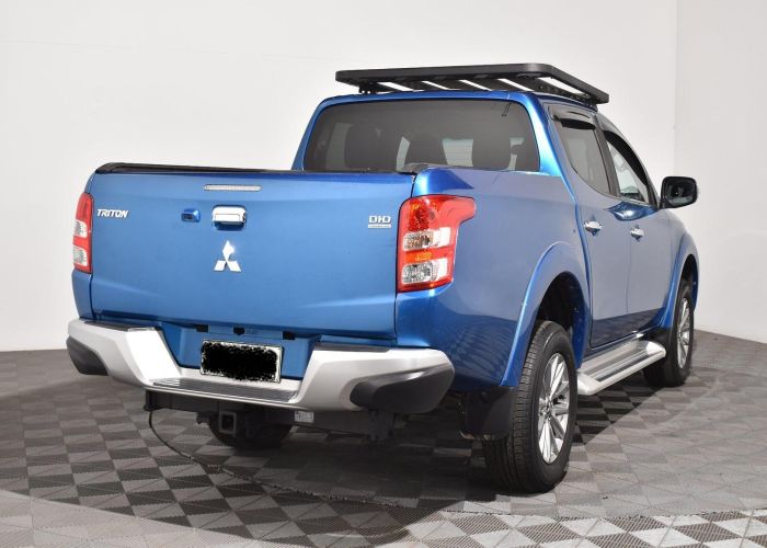 Used 5
                    MITSUBISHI
                     for Sale Image