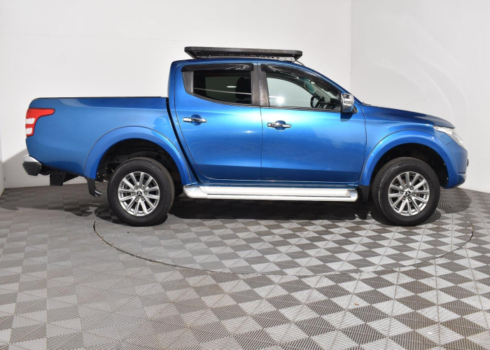 Used 5
                    MITSUBISHI
                     for Sale Image