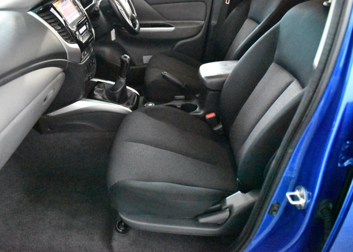 Used 5
                    MITSUBISHI
                     for Sale Image