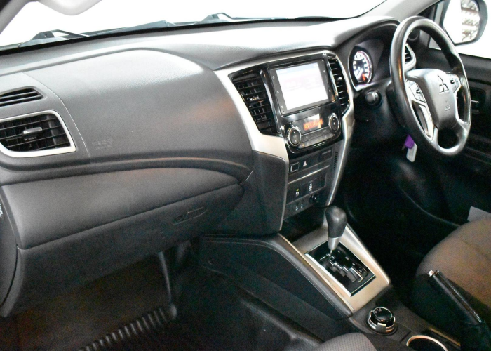 Used 2
                    NISSAN
                     for Sale Image