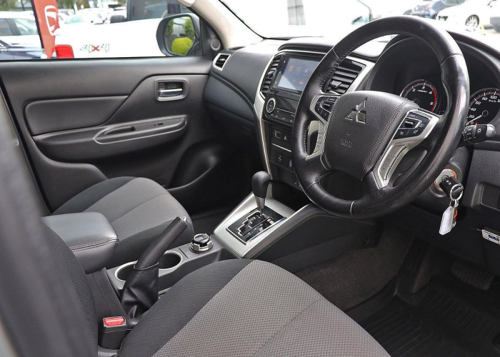 Used 2
                    MITSUBISHI
                     for Sale Image