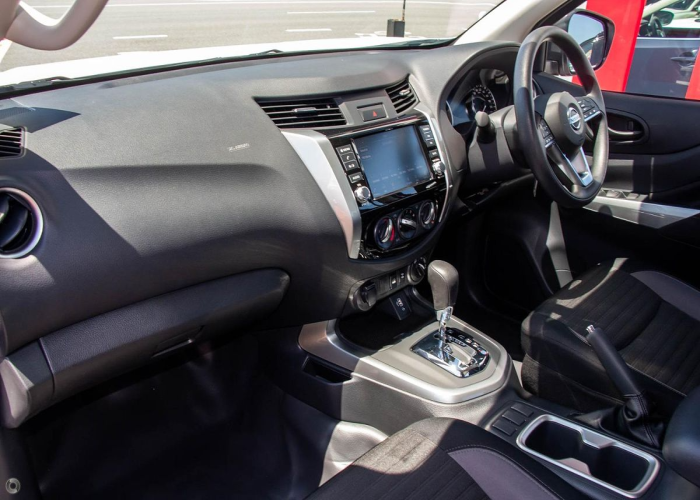 Used 2
                    NISSAN
                     for Sale Image