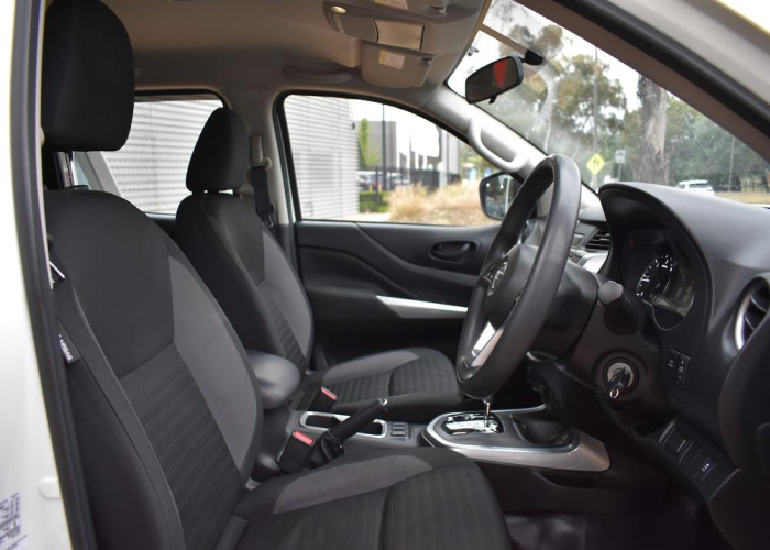 Used 5
                    NISSAN
                     for Sale Image