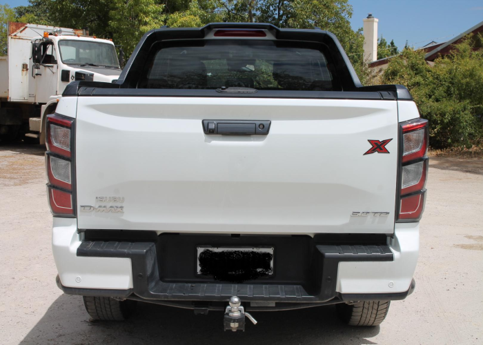 Used 3
                    ISUZU
                     for Sale Image