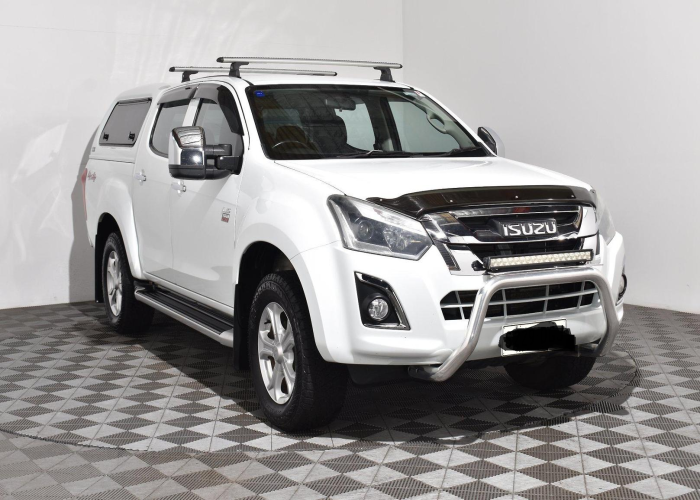Used 7
                    ISUZU
                     for Sale Image