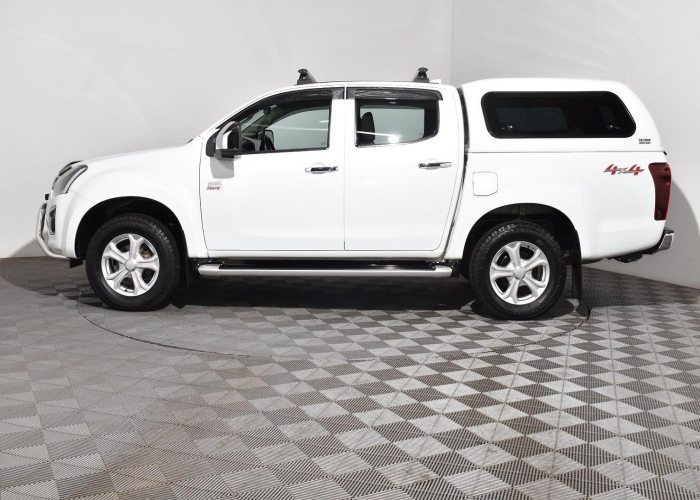 Used 7
                    ISUZU
                     for Sale Image