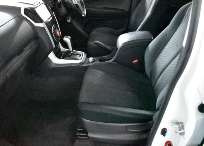 Used 7
                    ISUZU
                     for Sale Image