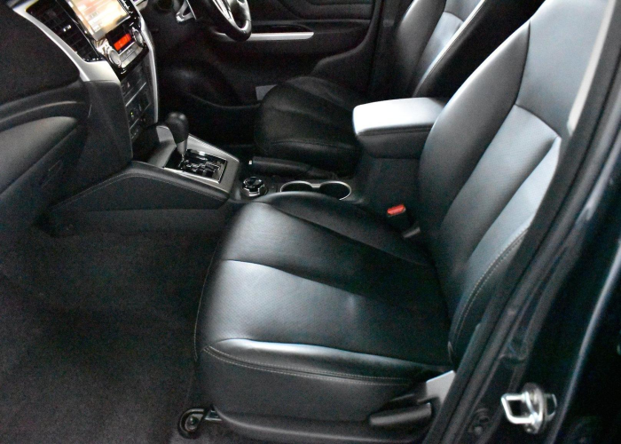 Used 3
                    MITSUBISHI
                     for Sale Image