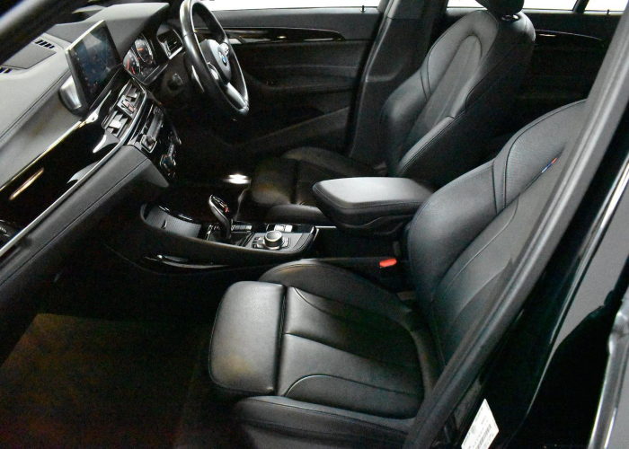 Used 1
                    BMW
                     for Sale Image