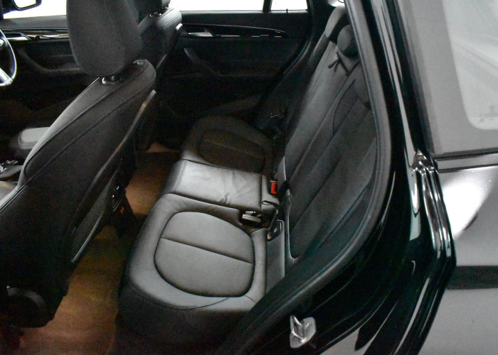 Used 1
                    BMW
                     for Sale Image