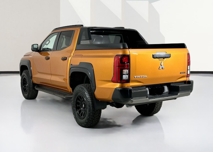 Used 1
                    MITSUBISHI
                     for Sale Image