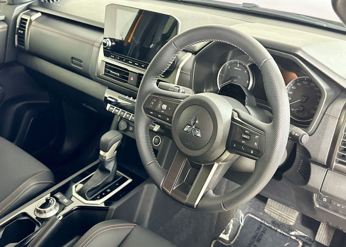 Used 1
                    MITSUBISHI
                     for Sale Image