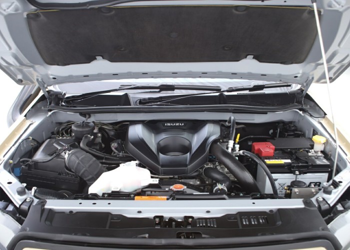 Used 1
                    ISUZU
                     for Sale Image