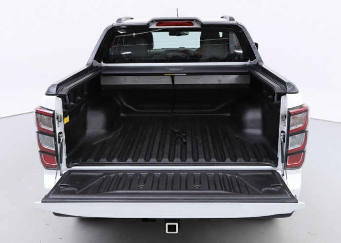 Used 1
                    ISUZU
                     for Sale Image