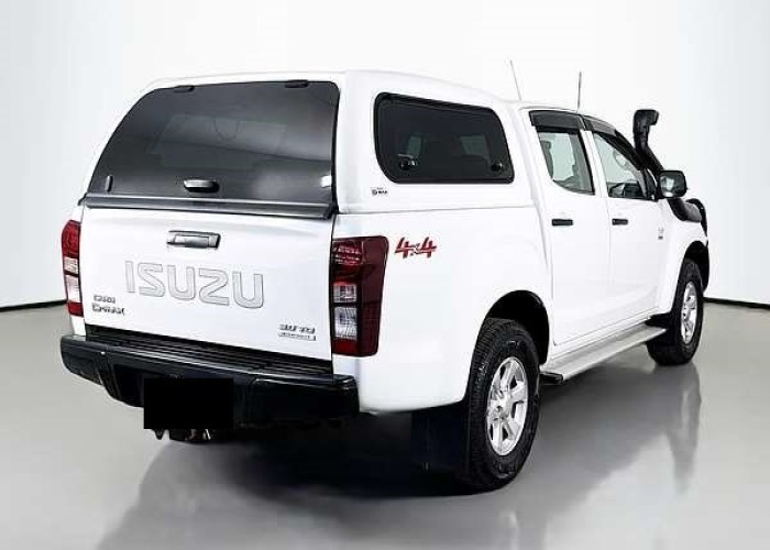 Used 1
                    ISUZU
                     for Sale Image