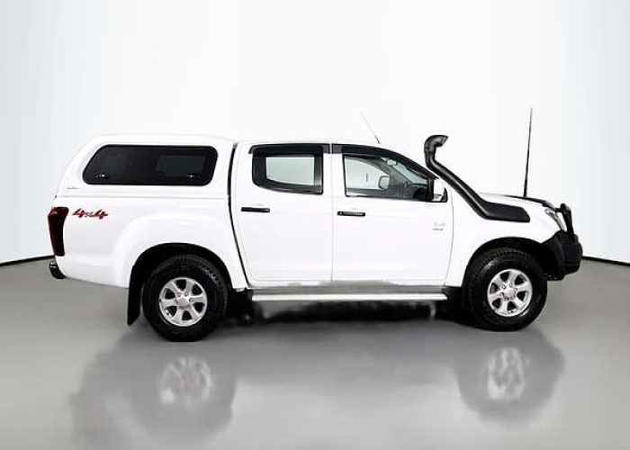 Used 1
                    ISUZU
                     for Sale Image