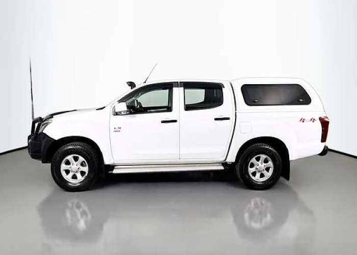 Used 1
                    ISUZU
                     for Sale Image