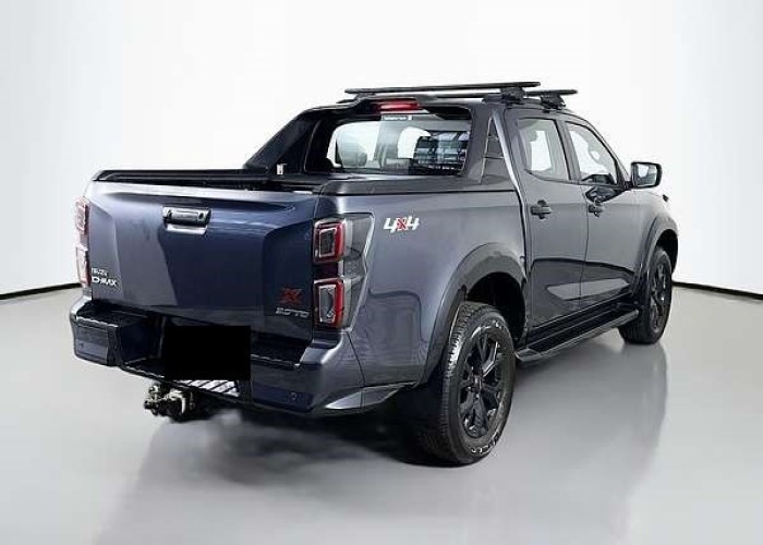 Used 1
                    ISUZU
                     for Sale Image